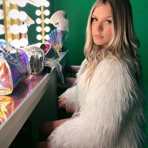 Meet your Posher, Gabby